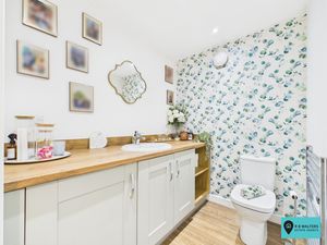 Utility/WC- click for photo gallery